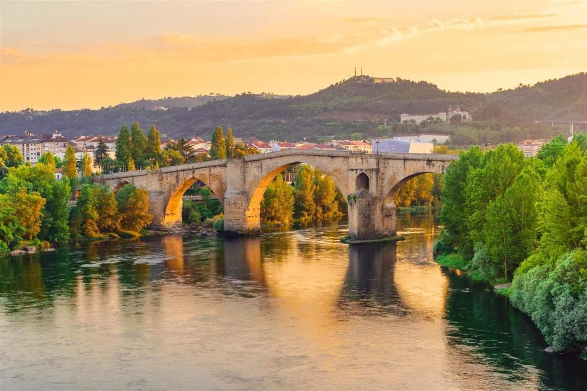 Apartamento Portovello Con Vistas Al Rio Allariz Eksteriør billede